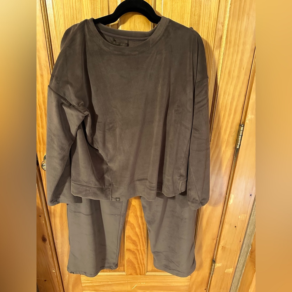 Barefoot Dreams Luxe loungewear